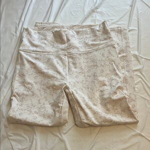 Fabletics Cream Cropped Leggings